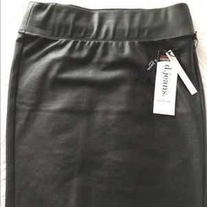 D Jeans high waist faux leather skirt